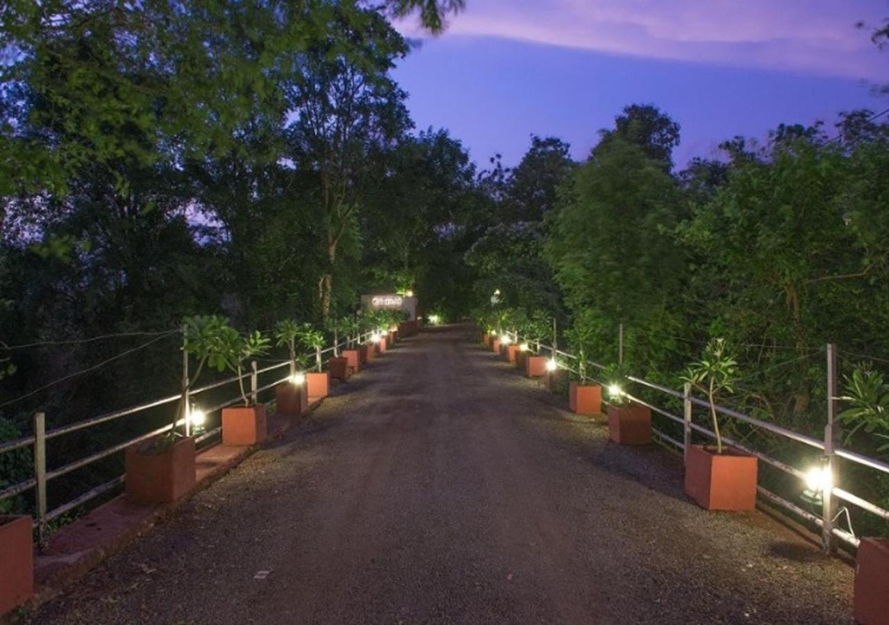 Gir Serai - Ihcl Seleqtions Sasan Gir Luaran gambar